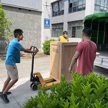How to solve the smoke and dust in the workshop of the manufacturing enterprise? PURE-AIR workshop smoke purifier purifies the smoke and dust!
